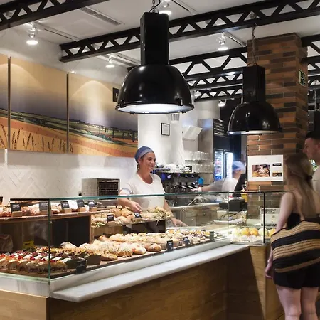 Praktik Bakery מלון