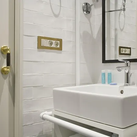 プラクティーク ベーカリー